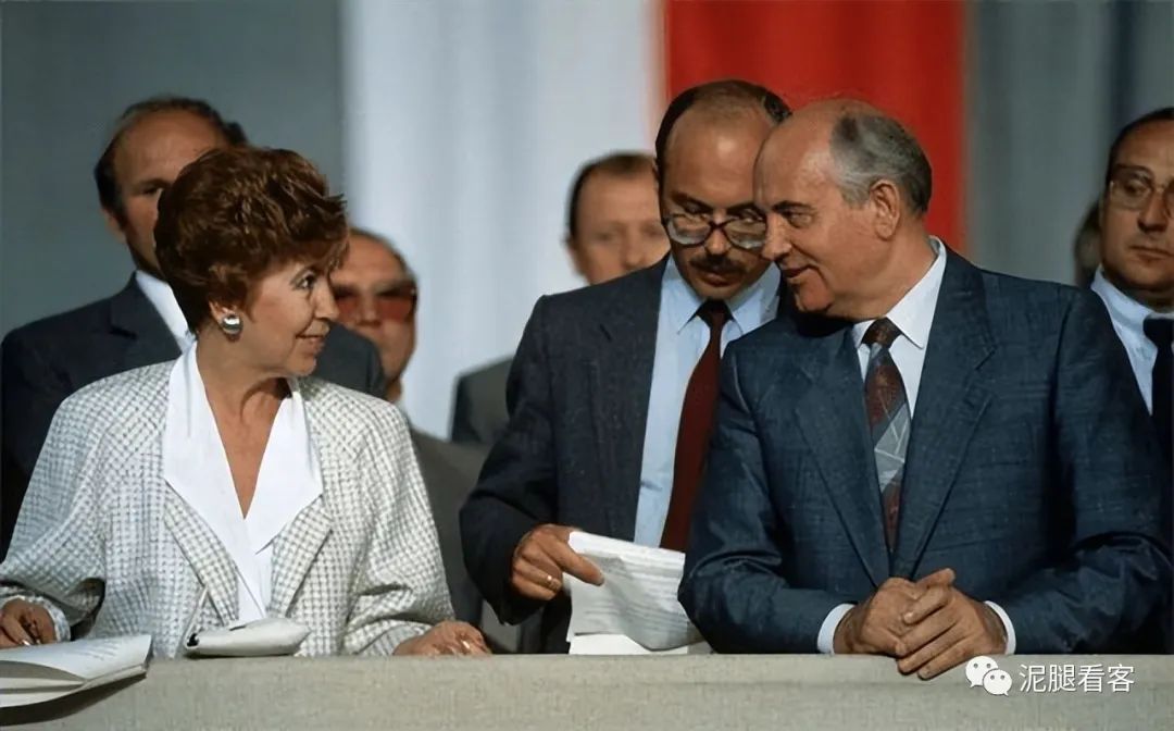 警惕“两面人”:苏联教训深刻,我们不能重蹈覆辙