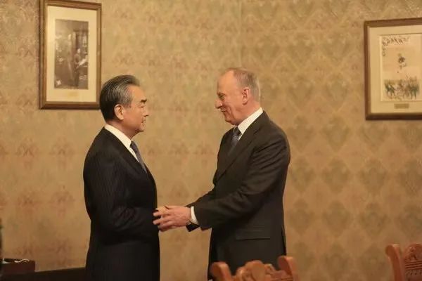 普京发表国情咨文之际，王毅在莫斯科进行此番会晤