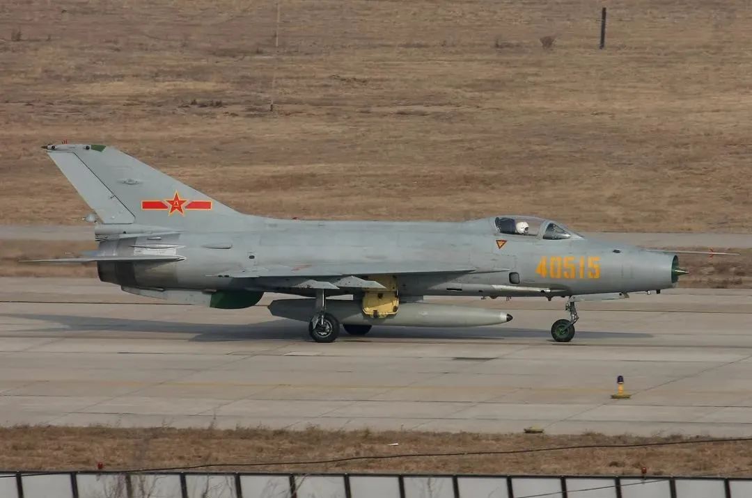 央视披露：中国空军2023年淘汰全部歼-7！军迷们又要见证历史了？