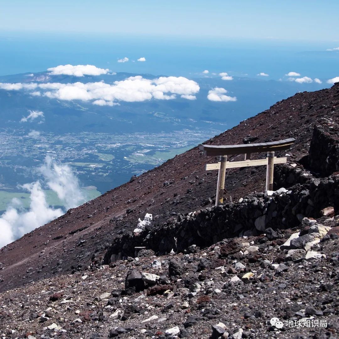 日本樱岛火山喷射!更危险的还没发生