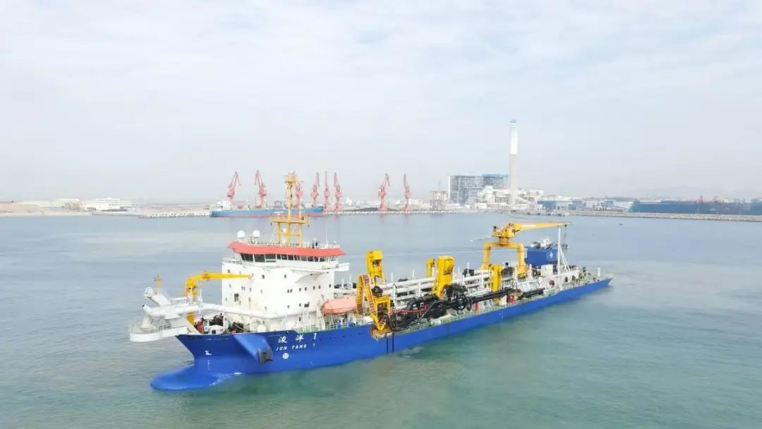 菲律宾军方猛然发现,中国船只越聚越多,填海造岛已经重启?