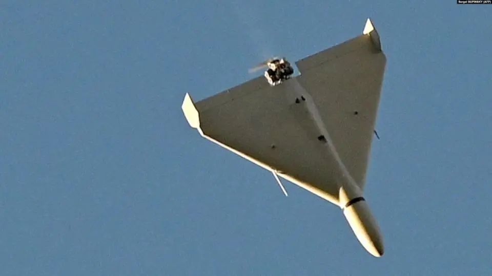 明智决定!伊朗F313隐身战机改为无人机