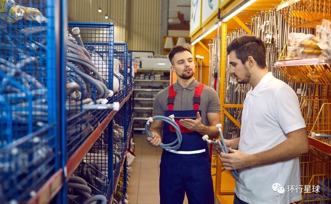 这个中立国家,大规模挖防空洞