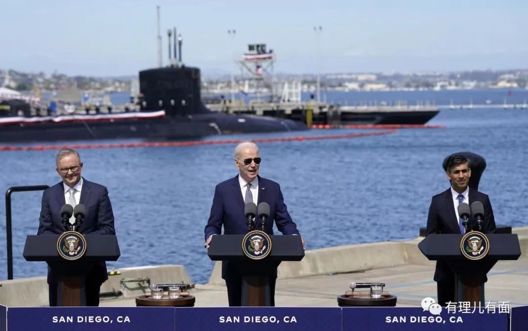 危险!“拳击袋鼠”跳入了美国埋下的“四个雷区”