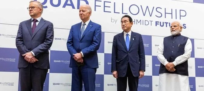 中俄成功峰会后,美国媒体怒评拜登:只会吠叫,不敢咬人