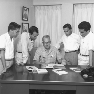 沙特没有倒向中国,他只是反美反了一个世纪(万字长文)