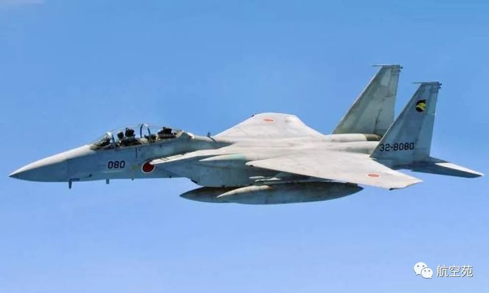 解放军空军,已手握1000架重型战机,给日本的压力远比想象中的大