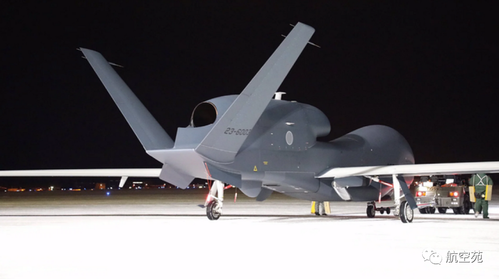 解放军空军,已手握1000架重型战机,给日本的压力远比想象中的大
