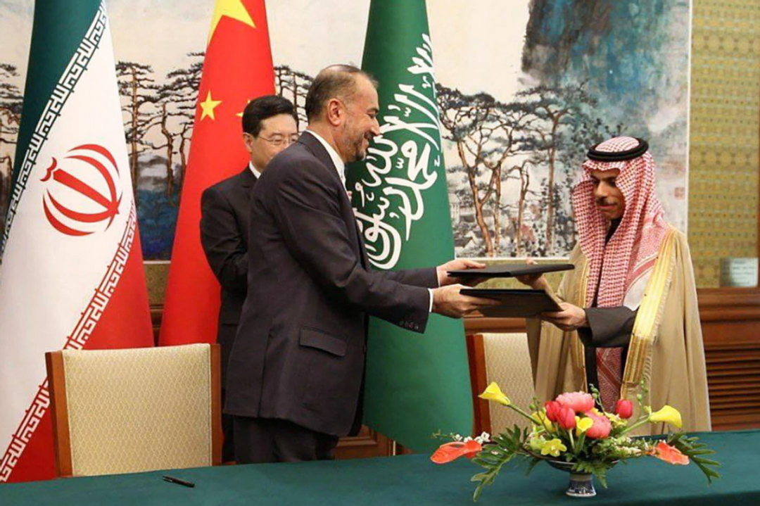 沙特伊朗在北京再次握手，中东却传来爆炸声！谁在搅局？