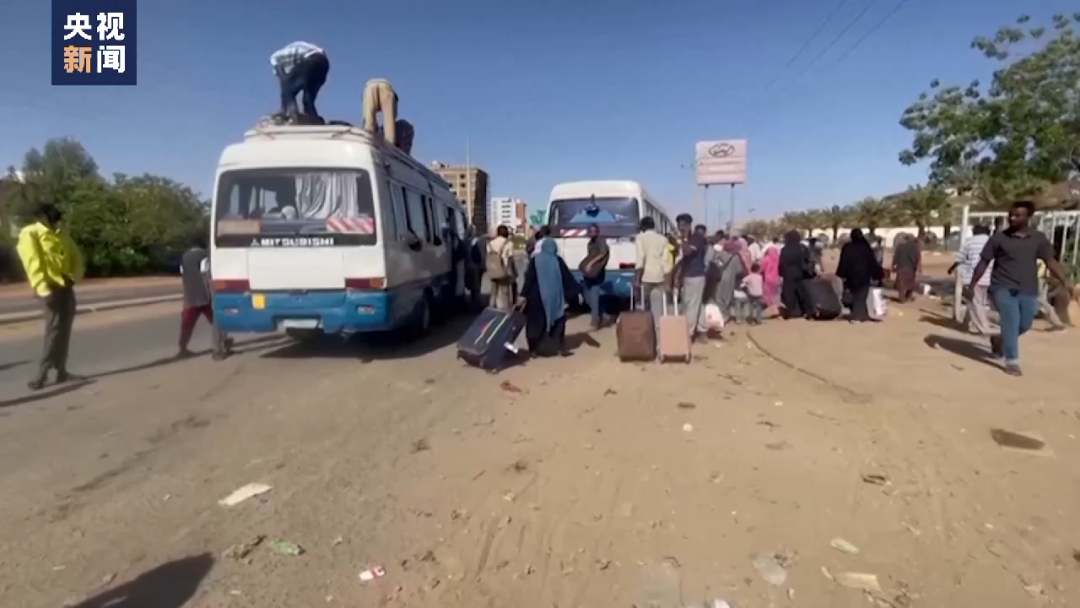 突发!拜登下令美军撤离政府工作人员,美国一大使馆暂停运作!此前已有1名美国人遇害