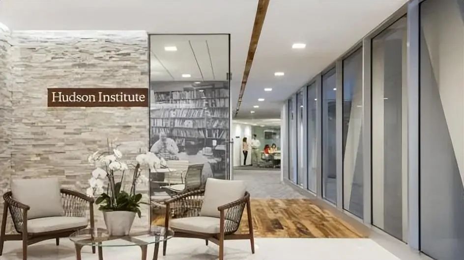 中方反制直指美国会高层!麦卡锡众议长身份,做不了挡箭牌