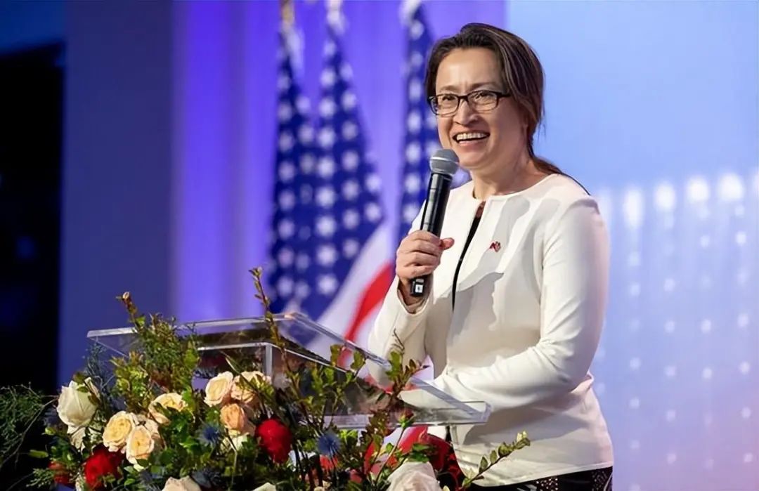 中方反制直指美国会高层!麦卡锡众议长身份,做不了挡箭牌