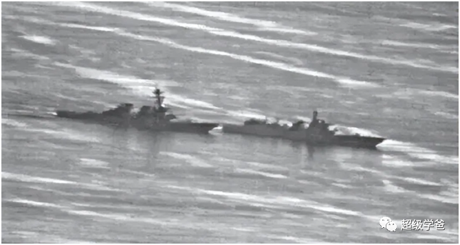 中国海军生日,美国海军献上这样一份大礼