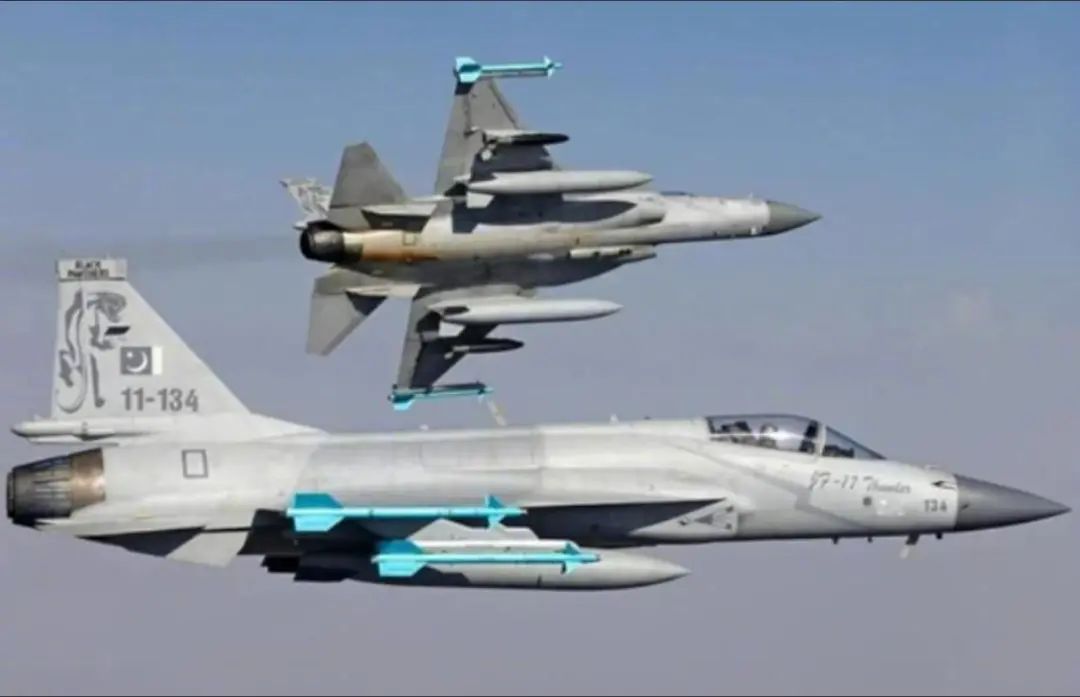 枭龙战机热卖,获得多国青睐,为何中国空军自己,连一架都没买?