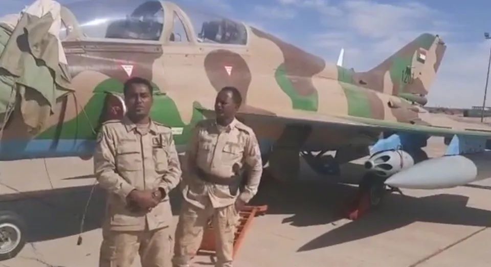 苏丹空军老家被偷！快速支援部队攻占机场，缴获中国山鹰战机
