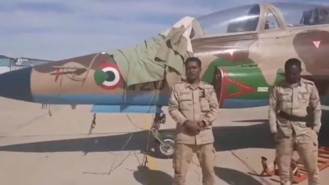 前哨站|从骆驼贩子到割据军阀 “苏丹小吕布”为何再挑战端?