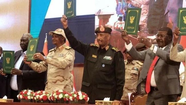 前哨站|从骆驼贩子到割据军阀 “苏丹小吕布”为何再挑战端?