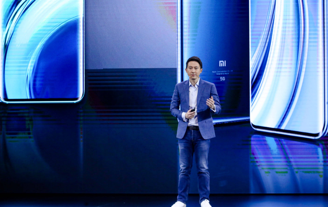 在美国“舌战群魔”的80后,帅爆了