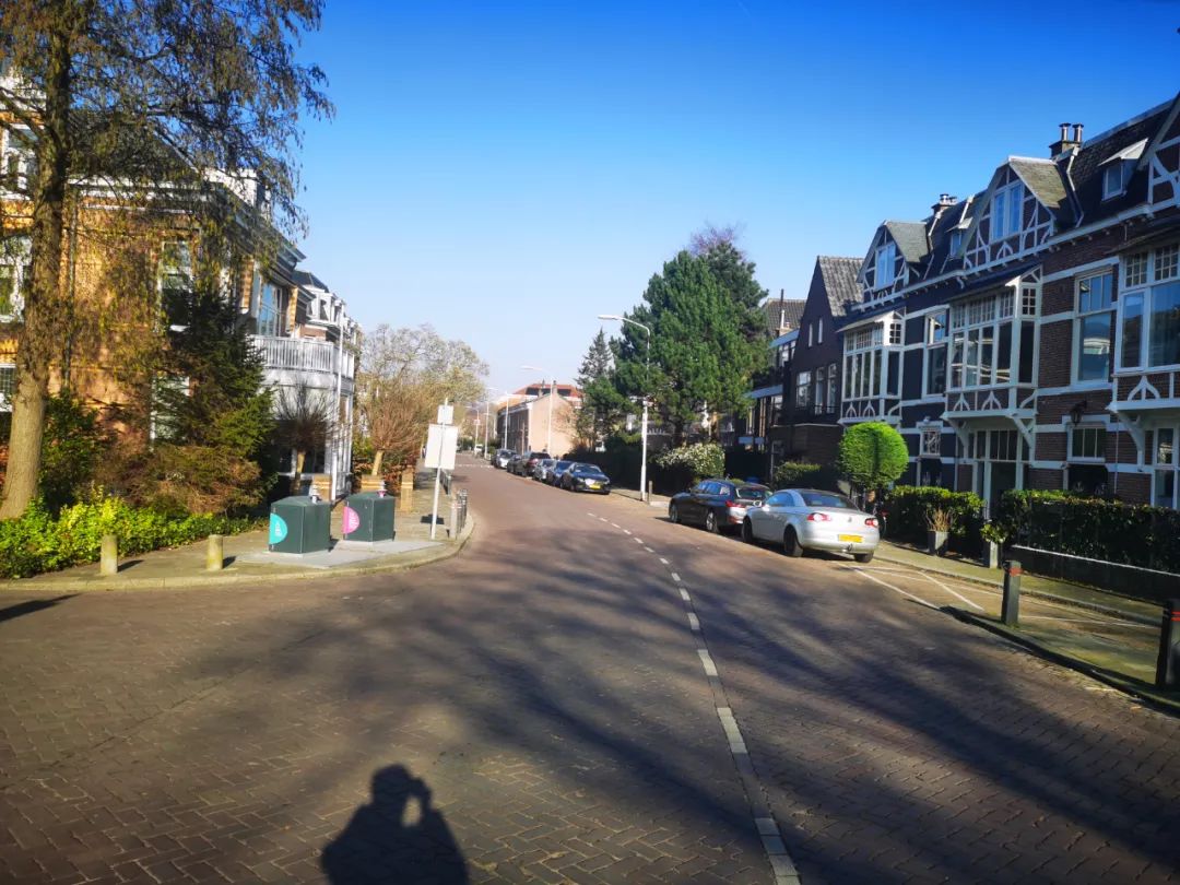 这个发达小国,无房可住