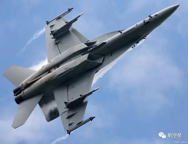 中国红旗9防空导弹升空,美日战机退百公里