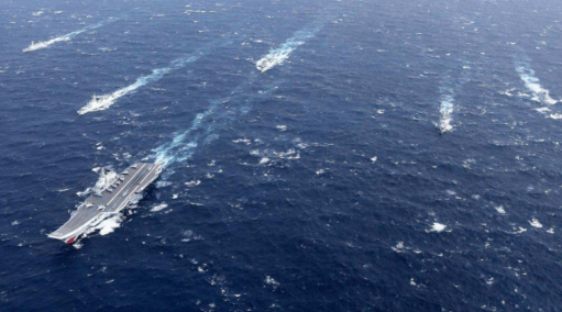 山东舰抵近关岛,美航母前出南海无法回援,呼叫增援航母紧急赶来