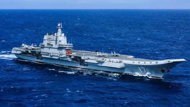 解放军094突然上浮,12枚巨浪3导弹,把压力送到美国人眼前