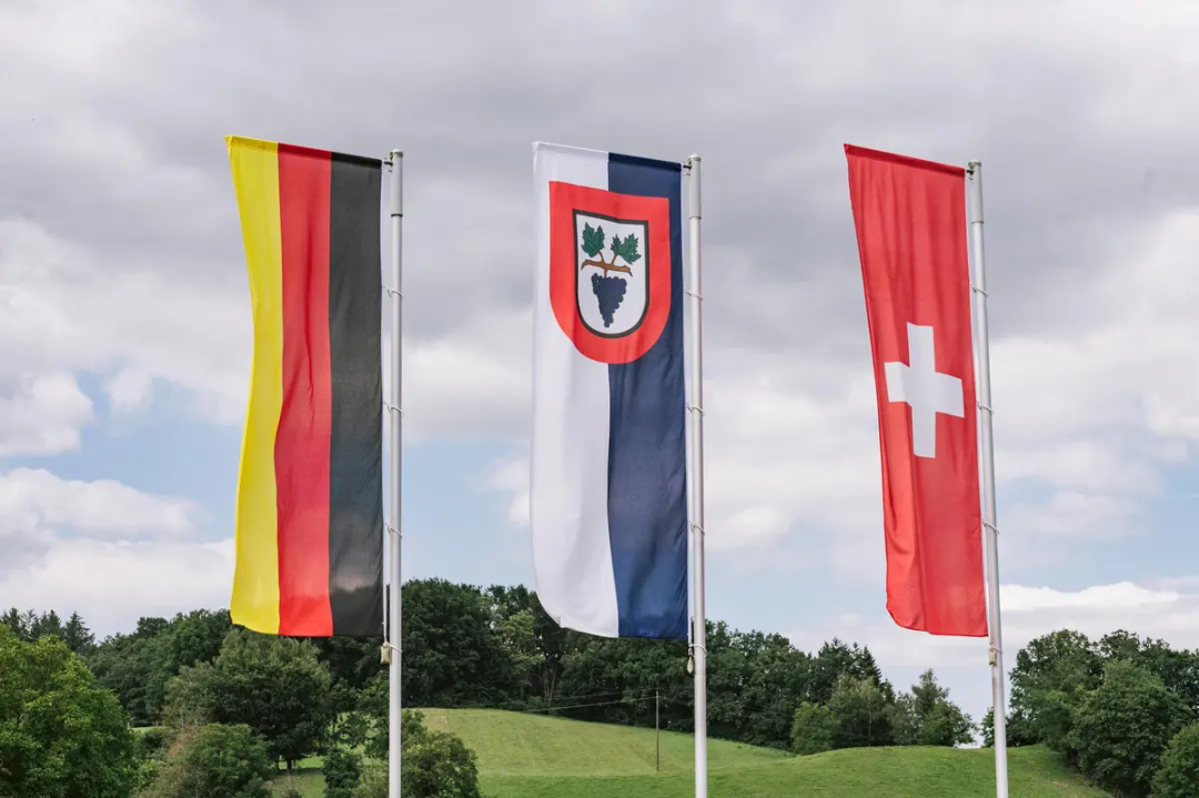 德国、意大利,为何都在瑞士有一块飞地?