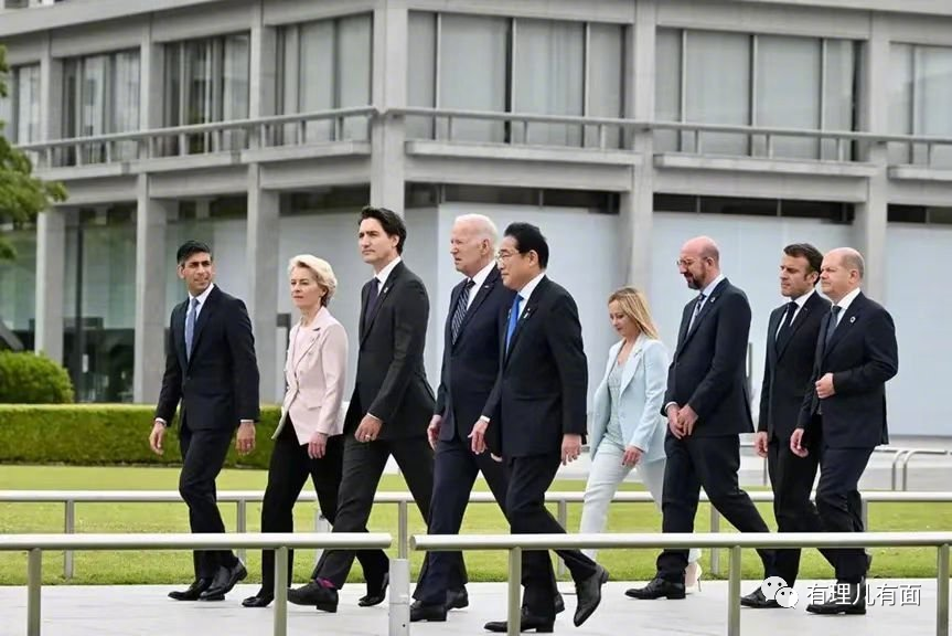 G7峰会,这张照片太传神!