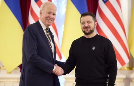 突然出现在日本的泽连斯基,给G7峰会带来震撼弹