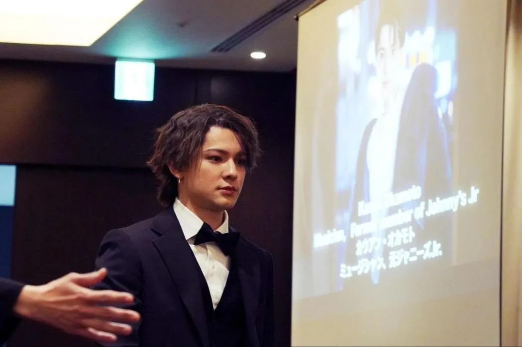 扳不倒的日本传媒大亨:一生作恶,最终却安享“笑果”