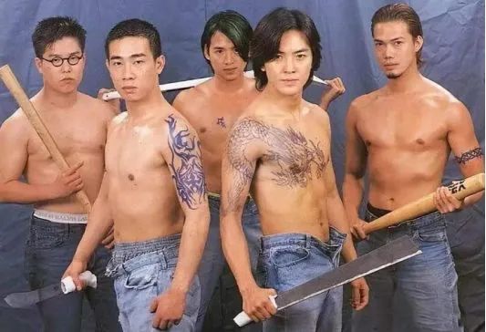 黑帮当兵再就业?日本为了征兵,准备招收这群人……