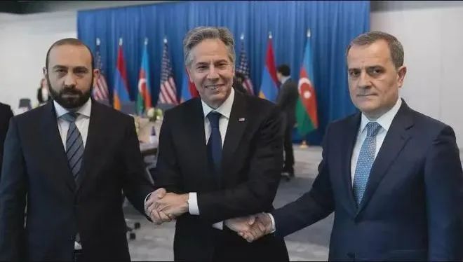 在美国的调停下,阿塞拜疆和亚美尼亚重新开战