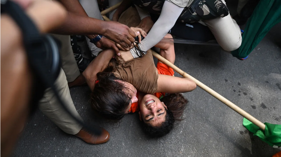 闹起来了,新德里提升警戒级别!