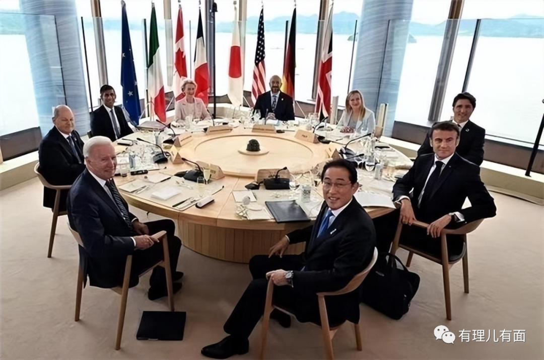 G7峰会,这张照片太传神!