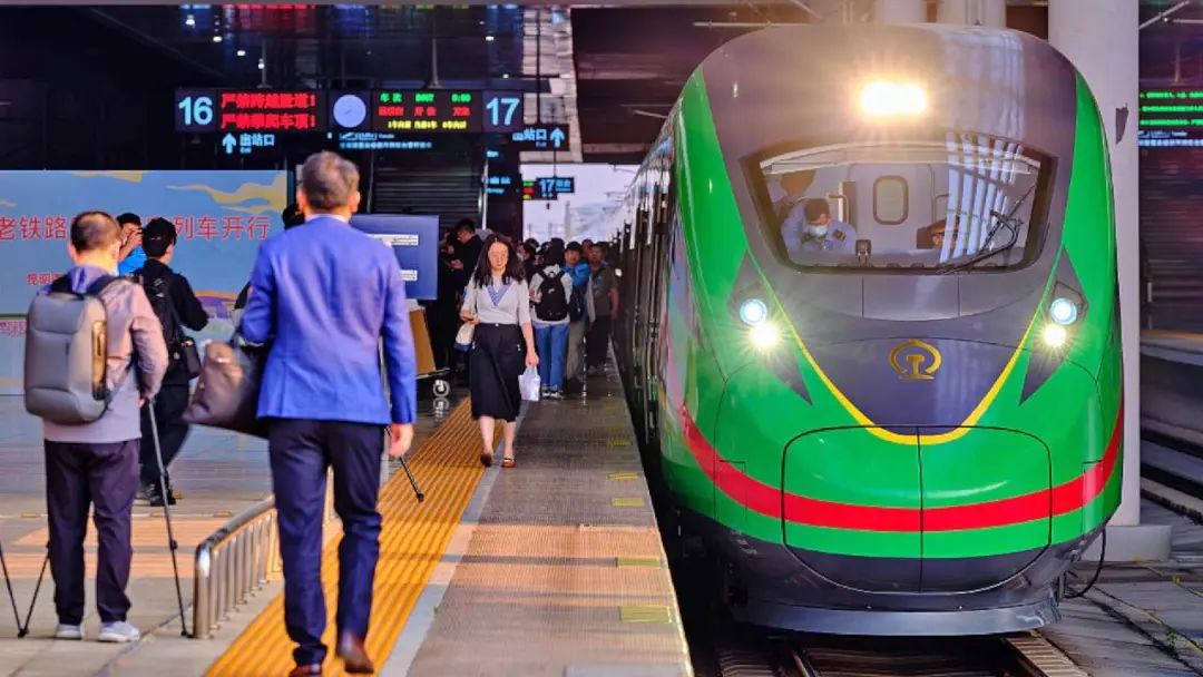 榴莲大降价的背后，是中国铁路重塑东南亚陆权！