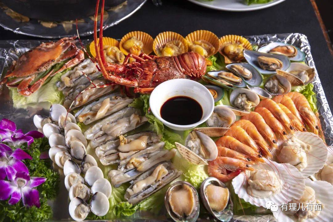 中国拖船抵达仁爱礁,菲律宾“违建”快要拆咯