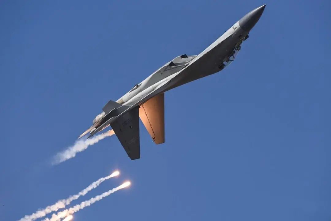 解放军对台动真格,绕台7年多,全方位打击体系,已在台海打造成型