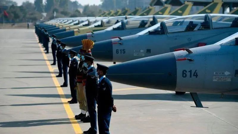 伊空军急于采购枭龙3,替换废材F-16IQ战机!美国嫉妒暗中下绊子