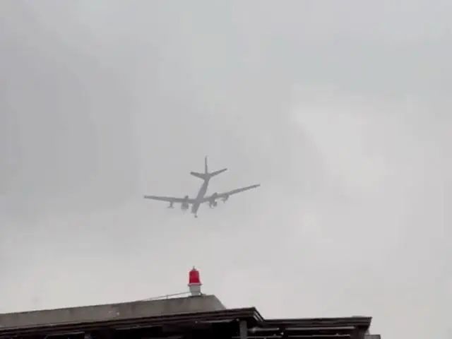 俄罗斯战略轰炸机,降落在中国南京,中俄这次出手,绝对不同寻常!