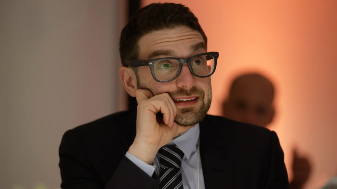 38岁“花花公子”,接掌千亿帝国