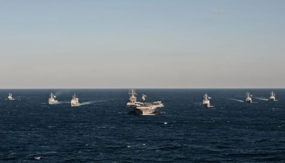 时代楷模、空中铁拳:我什么也看不懂,但就是很开心