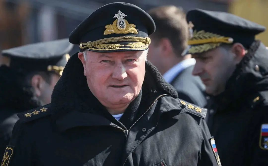 俄海军司令首登055!俄专家认为这战舰太好了,有必要采购一批