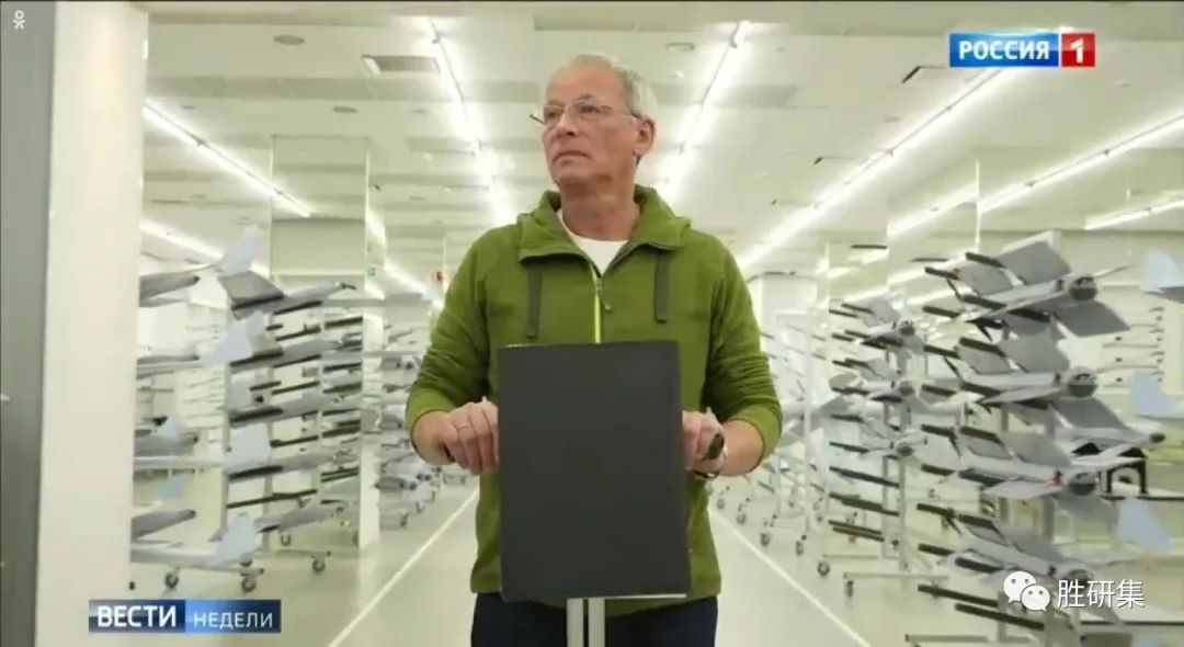 改变战局:"射流"+集群攻击,俄一百万架柳叶刀来袭!