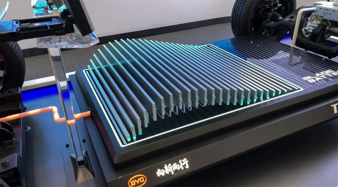 德国老哥被中国新能源卷哭了