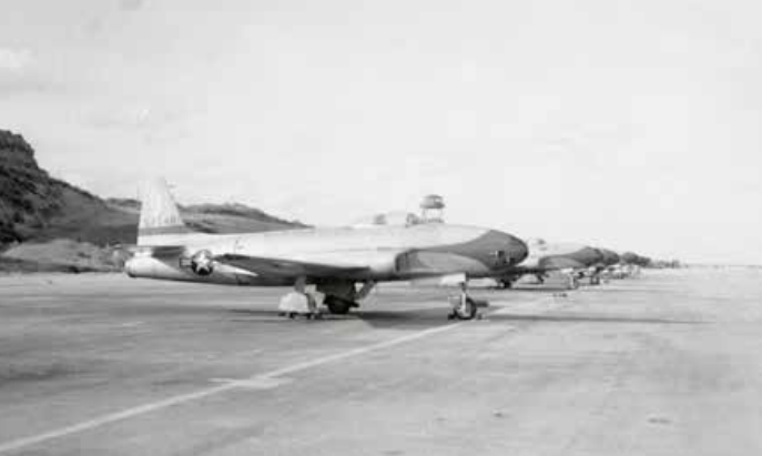 在“推土机和刺刀”下:冲绳美军基地建造背后的琉球人民血泪史