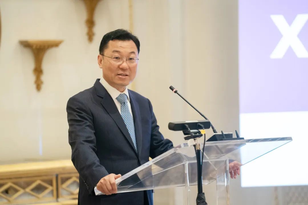 强大的美国为什么爱演苦情戏?我们还可以陪它演二三十年······