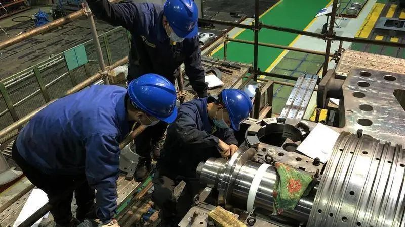 1300亿喂不出一个巨头?