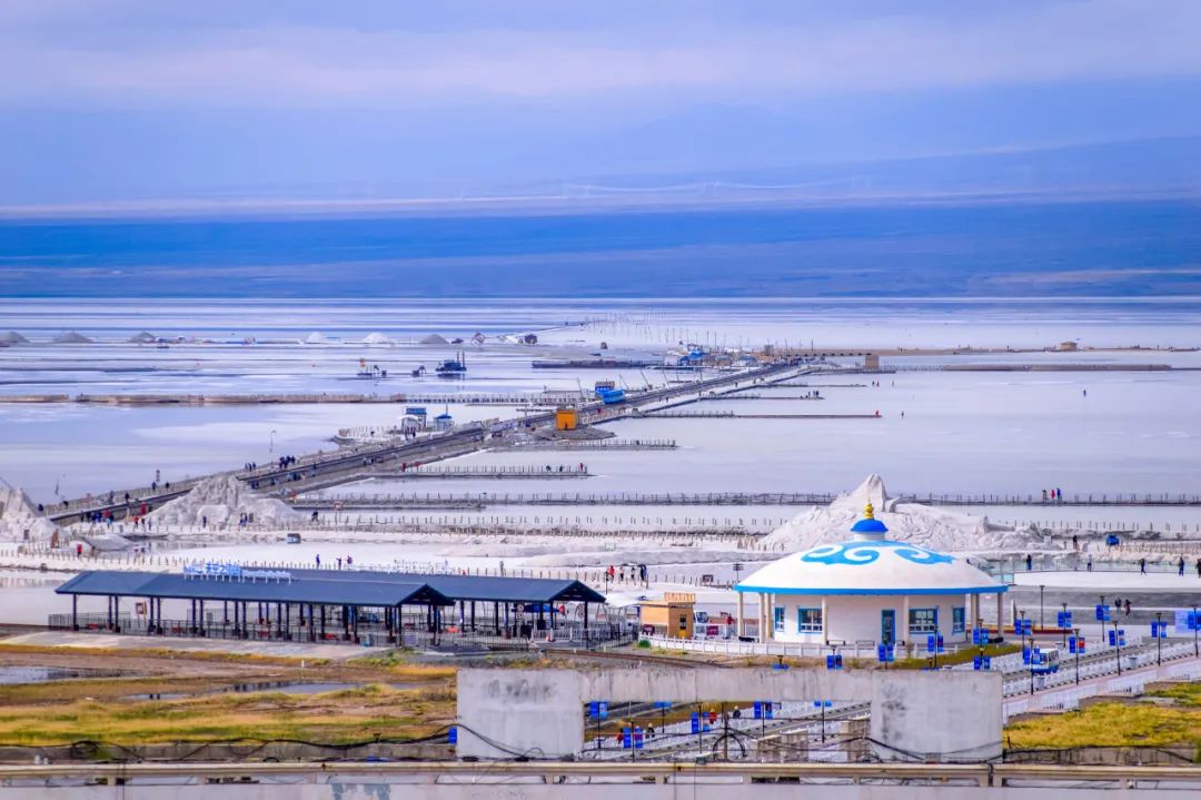 别囤盐了!中国最大的“天空之镜",比茶卡盐湖大56倍,价值12万亿,够全世界人口吃1000年!