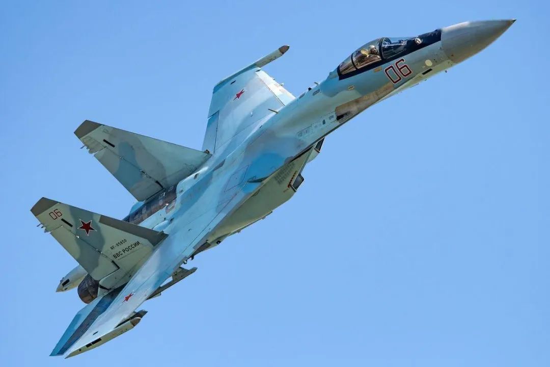 看不上歼10C,剑走偏锋出口歼15也可行!伊空军让我们打开新思路