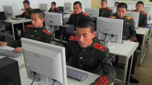 朝鲜的黑客帝国？朝鲜阅兵式上的黑衣人部队，到底什么来头？